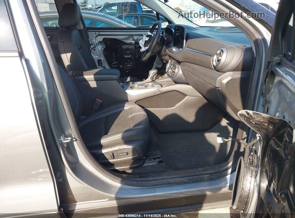 3GNKBDR41RS174303 2024 CHEVROLET BLAZER Gray Vista interior delantera