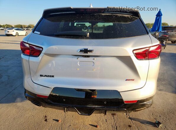 3GNKBERSXLS556440 2020 CHEVROLET BLAZER Silver უკანა ხედი