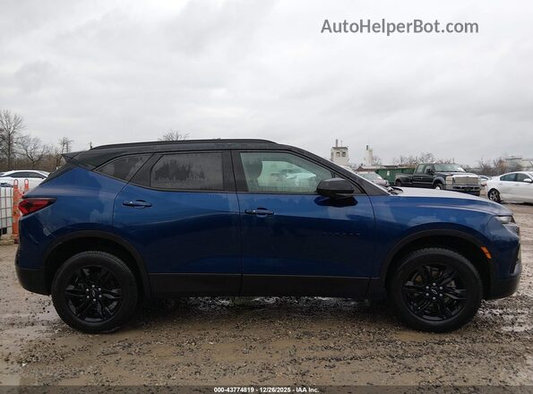 3GNKBHR41NS132926 2022 CHEVROLET BLAZER Blue Widok wnętrza 360 stopni