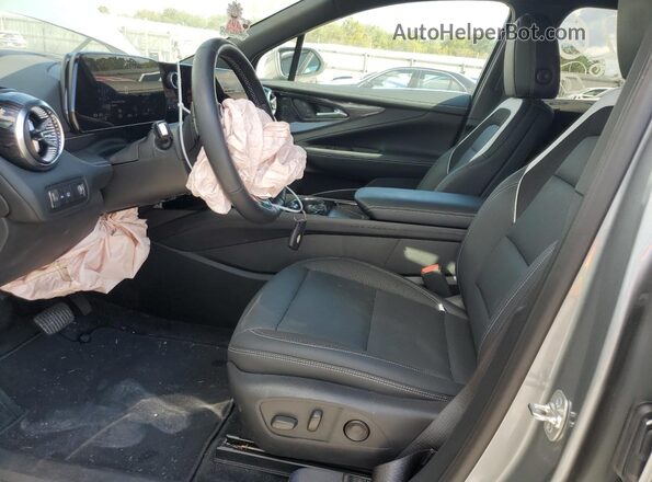 3GNKDBRJ3RS244310 2024 CHEVROLET BLAZER Gray წინა სალონის ხედი