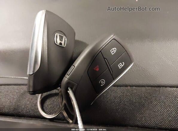3GPKHVRJ3RS517520 2024 HONDA PROLOGUE Silver Dashboard view