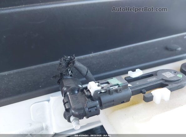 3GPKHWRM0RS526322 2024 HONDA PROLOGUE White Դիմացի տեսք