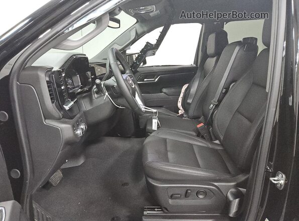 3GTUUDED4SG373601 2025 GMC SIERRA Черный Вид салона спереди