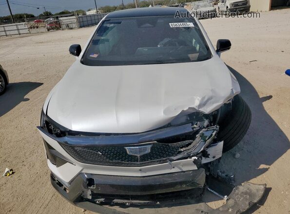 3GYK3EMR0SS166188 2025 CADILLAC OPTIQ White Widok z przodu