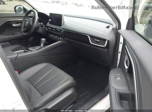 3HDSA1H37SM702082 2025 ACURA ADX White Widok wnętrza z przodu