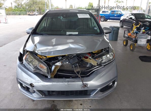 3HGGK5H87JM725627 2018 HONDA FIT Silver 