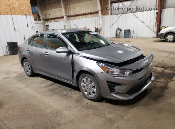 3KPA24AD0NE477873 2022 KIA RIO Gray Delantero derecho