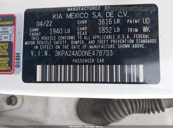 3KPA24AD0NE478733 2022 KIA RIO White Вид підкапотного простору