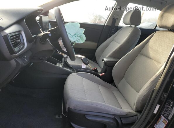 3KPA24AD3ME374008 2021 KIA RIO Black წინა სალონის ხედი