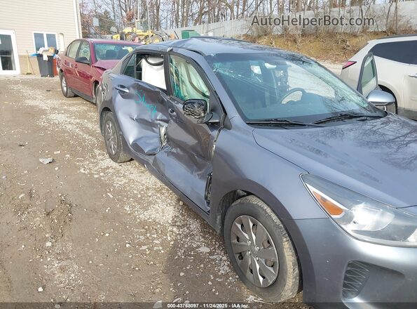 3KPA24AD8LE316880 2020 KIA RIO Gray Front view