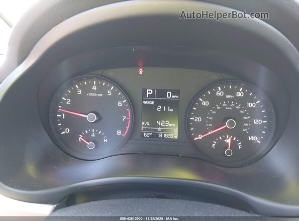 3KPA24ADXLE359231 2020 KIA RIO Red Widok tylnych siedzeń