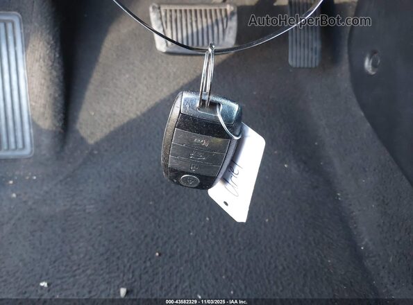 3KPA25AD4PE541194 2023 KIA RIO 5-DOOR Silver Вид панелі приладів