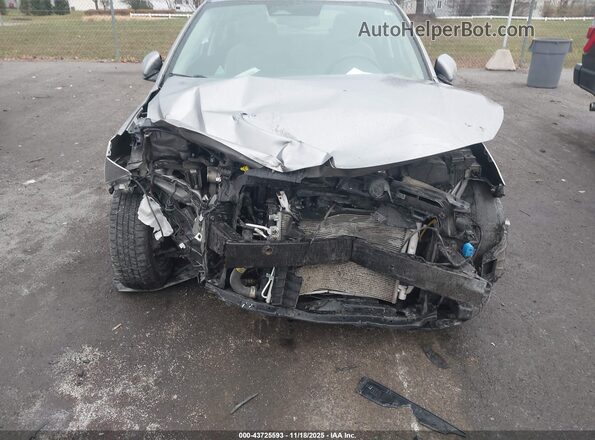 3KPA25AD5PE511427 2023 KIA RIO 5-DOOR Gray Widok z przodu