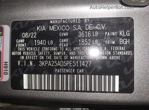 3KPA25AD5PE511427 2023 KIA RIO 5-DOOR Gray Widok komory silnika