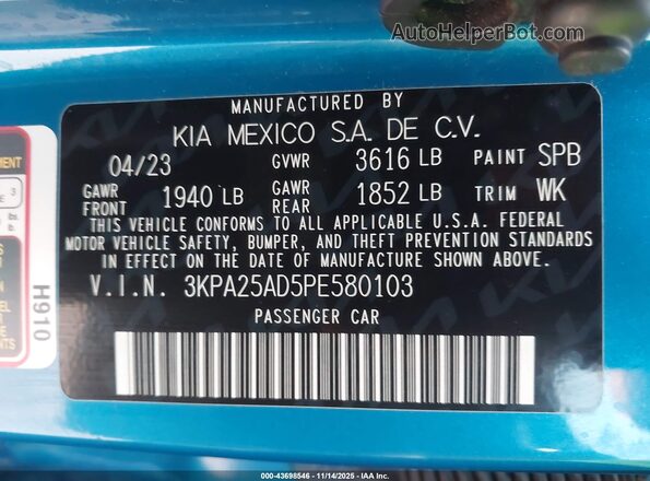3KPA25AD5PE580103 2023 KIA RIO 5-DOOR Blue Widok komory silnika