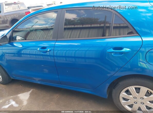 3KPA25AD5PE580103 2023 KIA RIO 5-DOOR Blue Widok wnętrza 360 stopni