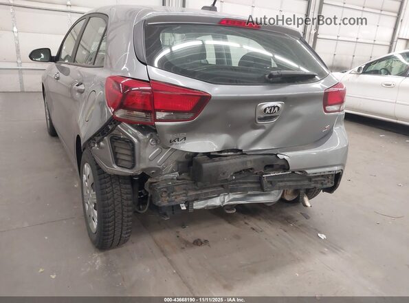 3KPA25AD7ME424284 2021 KIA RIO 5-DOOR Серый Вид спереди