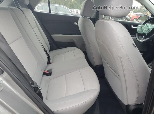 3KPA25AD8NE463872 2022 KIA RIO Серебряный Вид задних сидений