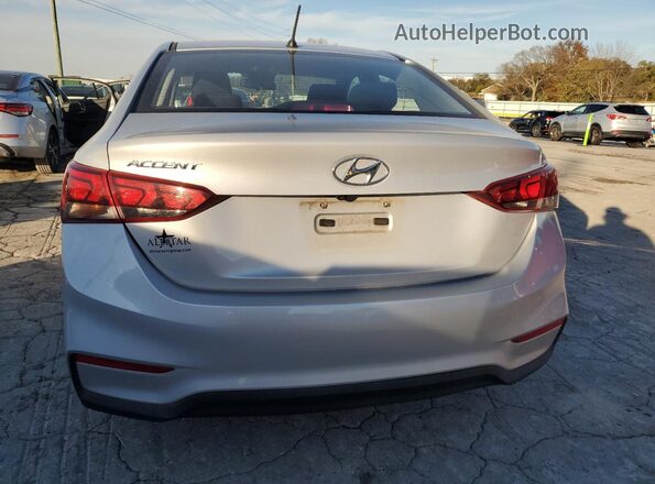 3KPC24A30JE012035 2018 HYUNDAI ACCENT Серебряный 
