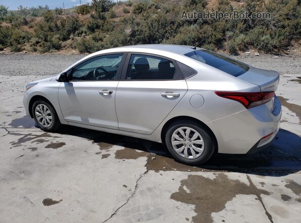 3KPC24A3XJE005674 2018 HYUNDAI ACCENT Серебряный 