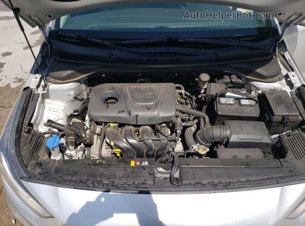 3KPC24A3XJE005674 2018 HYUNDAI ACCENT Серебряный 