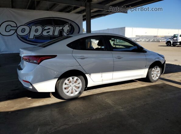 3KPC24A3XJE014858 2018 HYUNDAI ACCENT Белый 