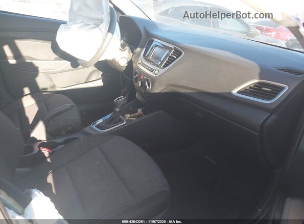 3KPC24A60ME144629 2021 HYUNDAI ACCENT Silver Widok wnętrza z przodu