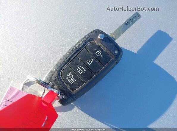 3KPC24A60ME144629 2021 HYUNDAI ACCENT Silver Widok deski rozdzielczej