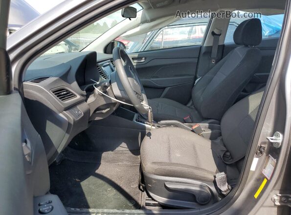 3KPC24A60NE160086 2022 HYUNDAI ACCENT Серый Вид салона спереди