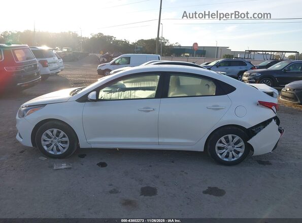 3KPC24A62LE104079 2020 HYUNDAI ACCENT White 360 interior view