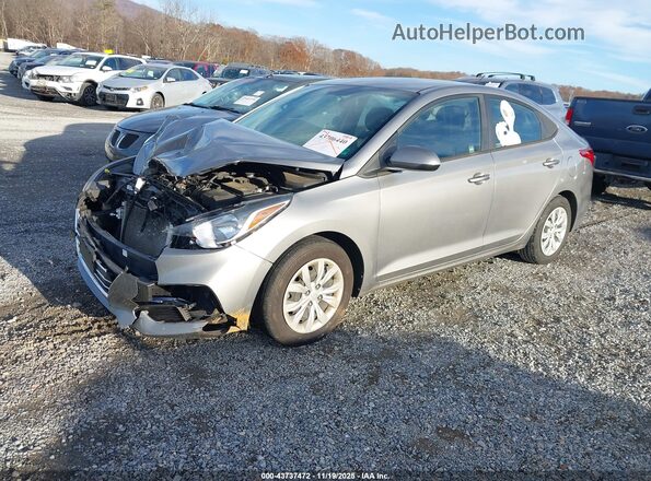 3KPC24A62ME137701 2021 HYUNDAI ACCENT Silver Vista tres cuartos delantera izquierda
