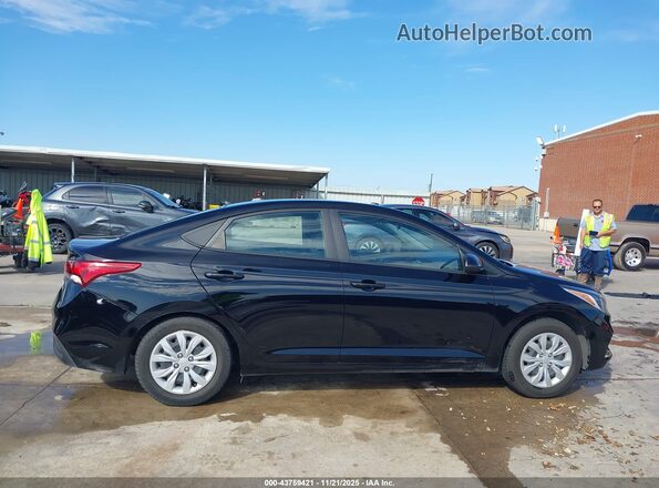 3KPC24A65ME131777 2021 HYUNDAI ACCENT Black Widok wnętrza z tyłu