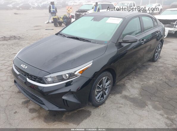 3KPF24AD1NE475586 2022 KIA FORTE Black Front left