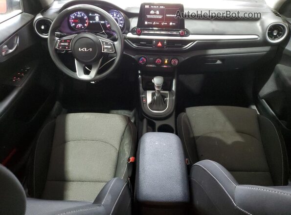 3KPF24AD3NE494429 2022 KIA FORTE Оранжевый Вид панели приборов