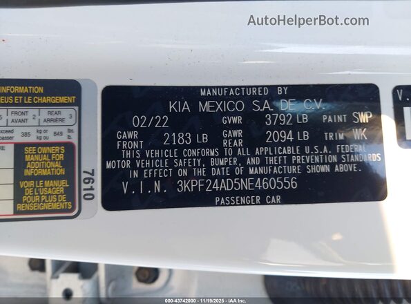 3KPF24AD5NE460556 2022 KIA FORTE White Widok komory silnika