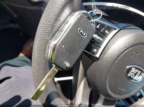 3KPF24AD6LE205976 2020 KIA FORTE Белый Вид панели приборов