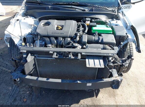 3KPF24AD6LE205976 2020 KIA FORTE Белый Вид сзади