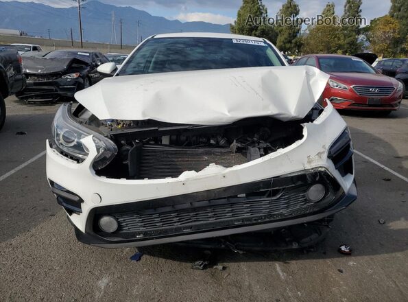 3KPF24AD8LE257058 2020 KIA FORTE White Widok z przodu