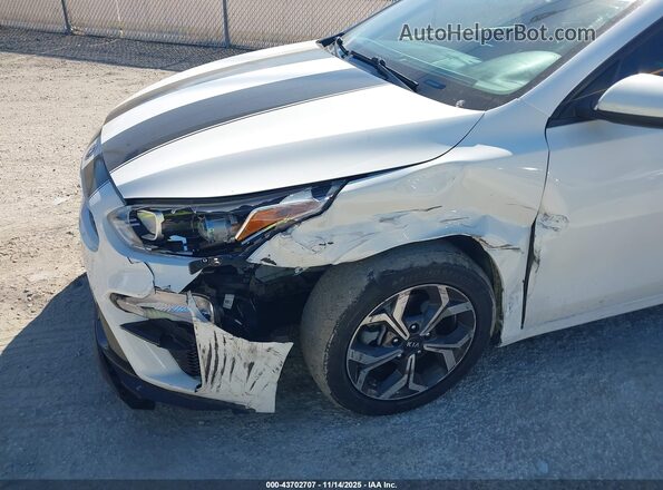 3KPF24AD8ME335131 2021 KIA FORTE White წინა ხედი