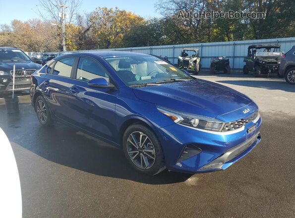 3KPF24AD8NE459062 2022 KIA FORTE Blue Front right