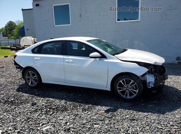 3KPF24ADXNE425785 2022 KIA FORTE Белый Передняя правая четверть