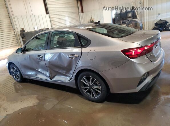 3KPF24ADXPE552135 2023 KIA FORTE Silver Tył lewy