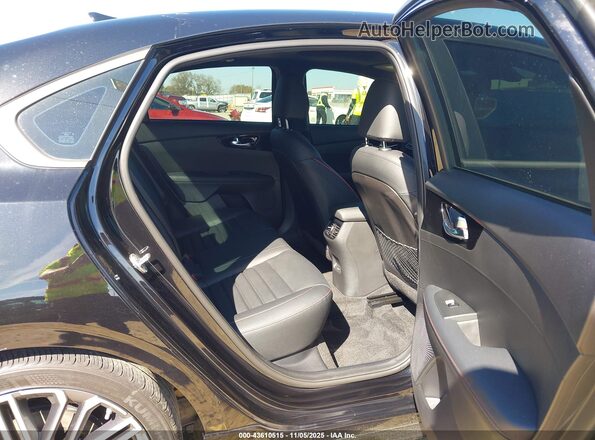 3KPF44AC5NE465712 2022 KIA FORTE Черный Вид наклейки с VIN-кодом