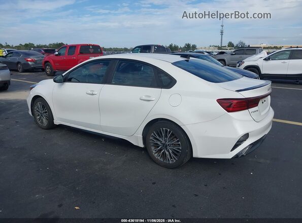 3KPF54AD1NE469746 2022 KIA FORTE White Tył lewy