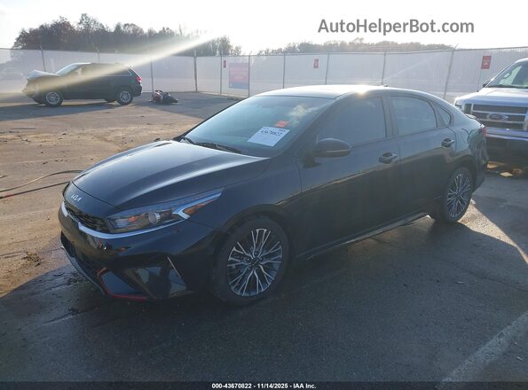 3KPF54AD4NE481048 2022 KIA FORTE Black Vista tres cuartos delantera izquierda
