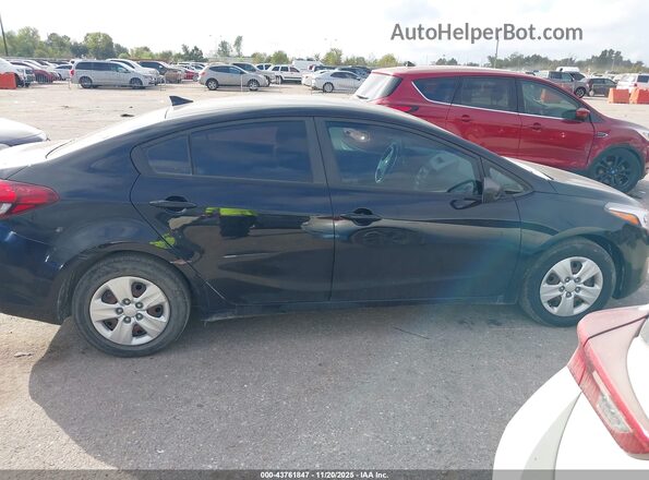 3KPFK4A70JE252525 2018 KIA FORTE Черный 