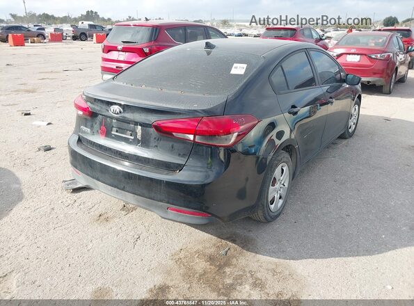 3KPFK4A70JE252525 2018 KIA FORTE Черный 
