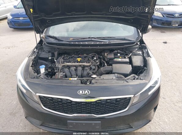 3KPFK4A70JE252525 2018 KIA FORTE Черный 