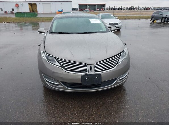 3LN6L2LU0GR627282 2016 LINCOLN MKZ HYBRID Silver Widok z przodu