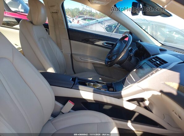 3LN6L2LU4GR620223 2016 LINCOLN MKZ HYBRID Gray Front interior view